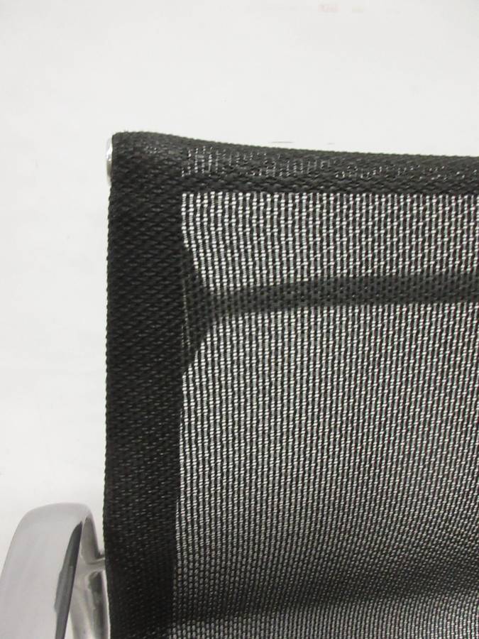 Herman Miller Eames Aluminum Group Management Chair in Black Mesh, EA335 - Single