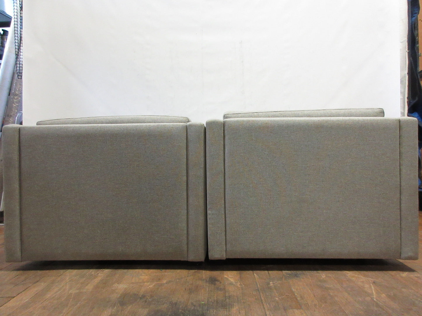 Knoll Charles Pfister Mid-Century Lounge Chairs in Grey - A Pair