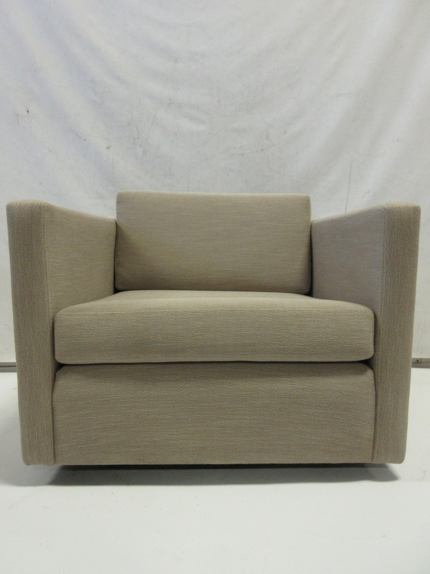 Knoll Pfister Lounge Chair in Beige / Tan