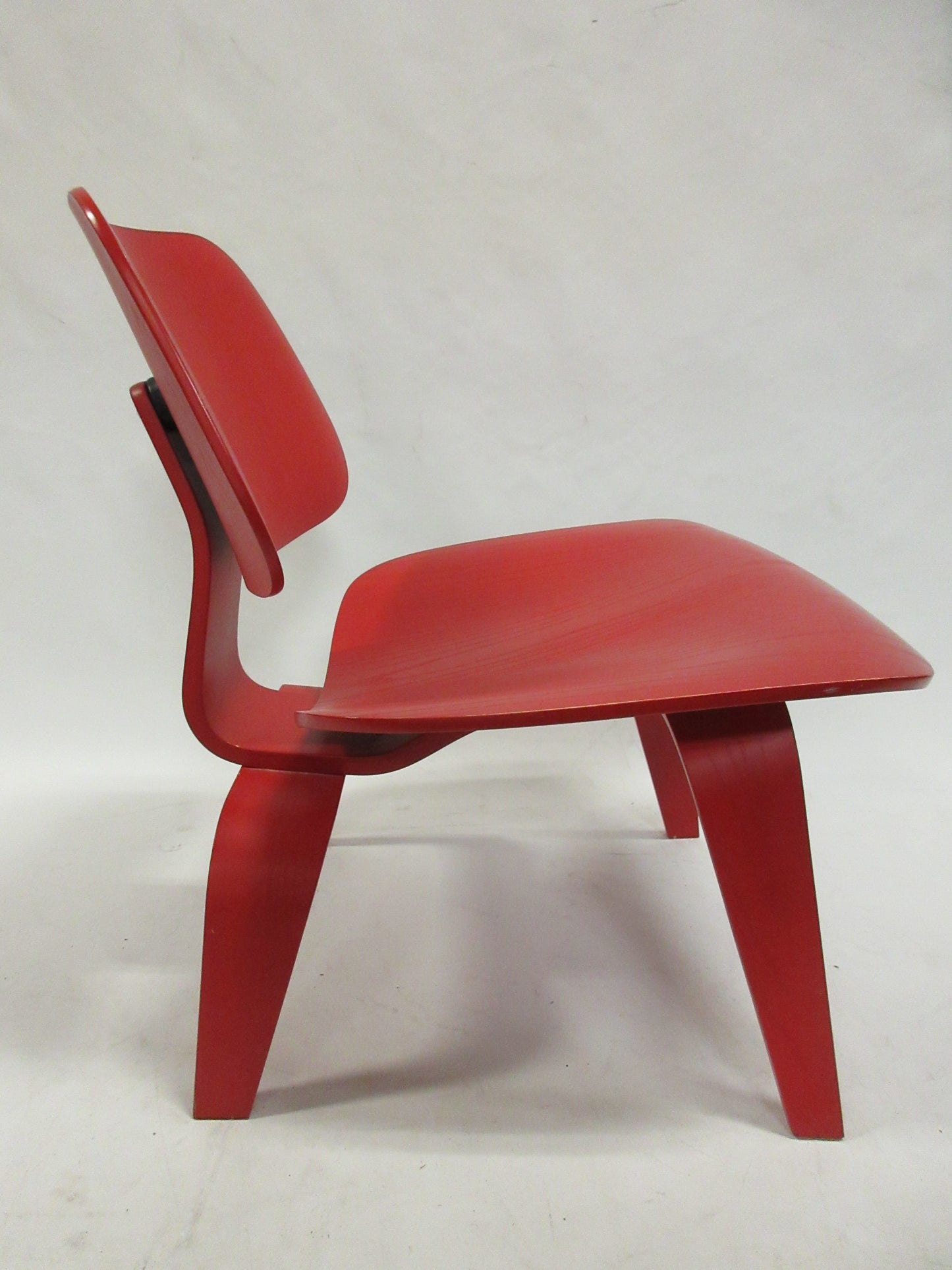 Herman Miller Eames Molded Plywood Lounge Chair in Red