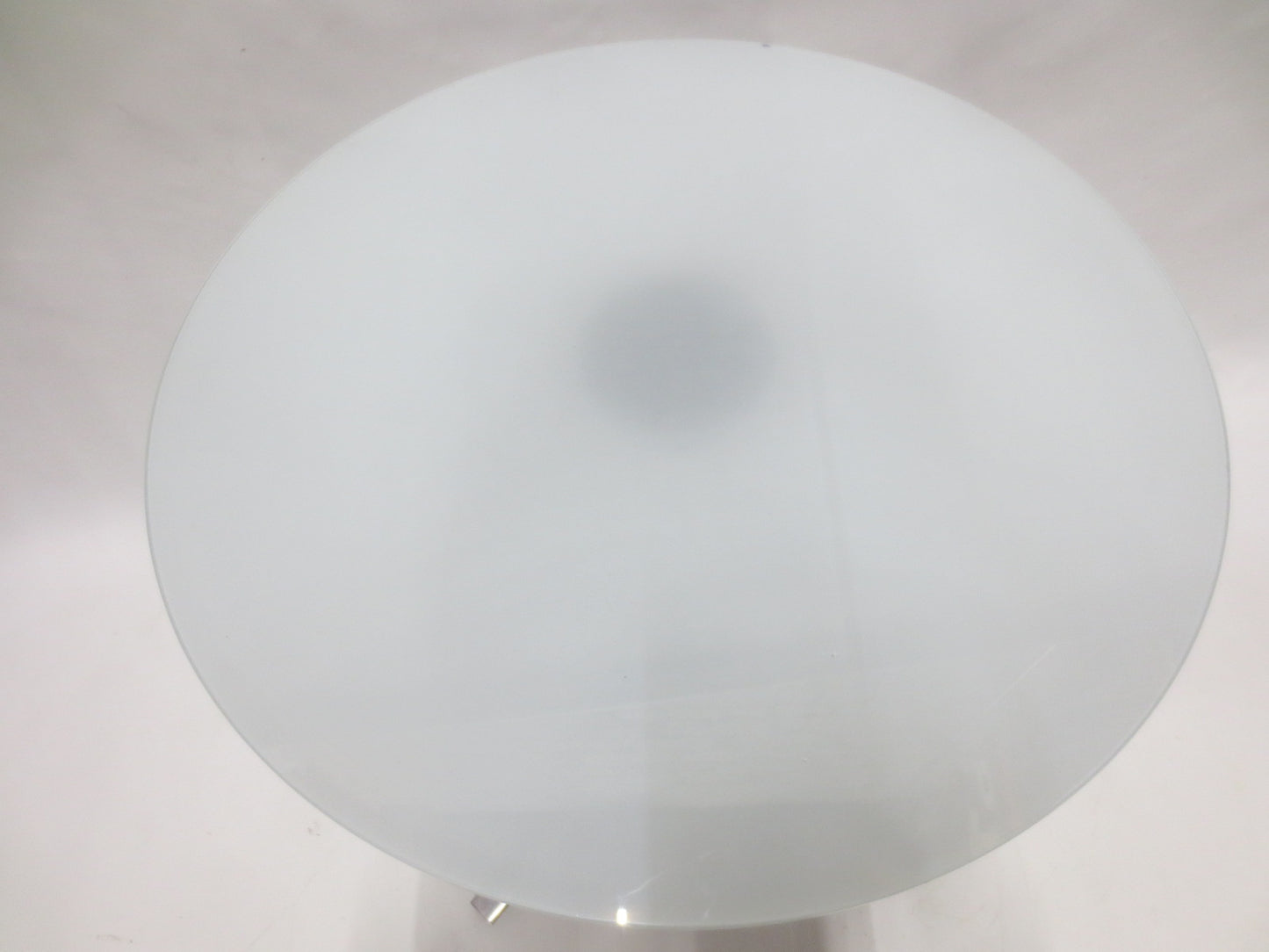 Coalesse Bob 30-in Round Glass Top Coffee Table