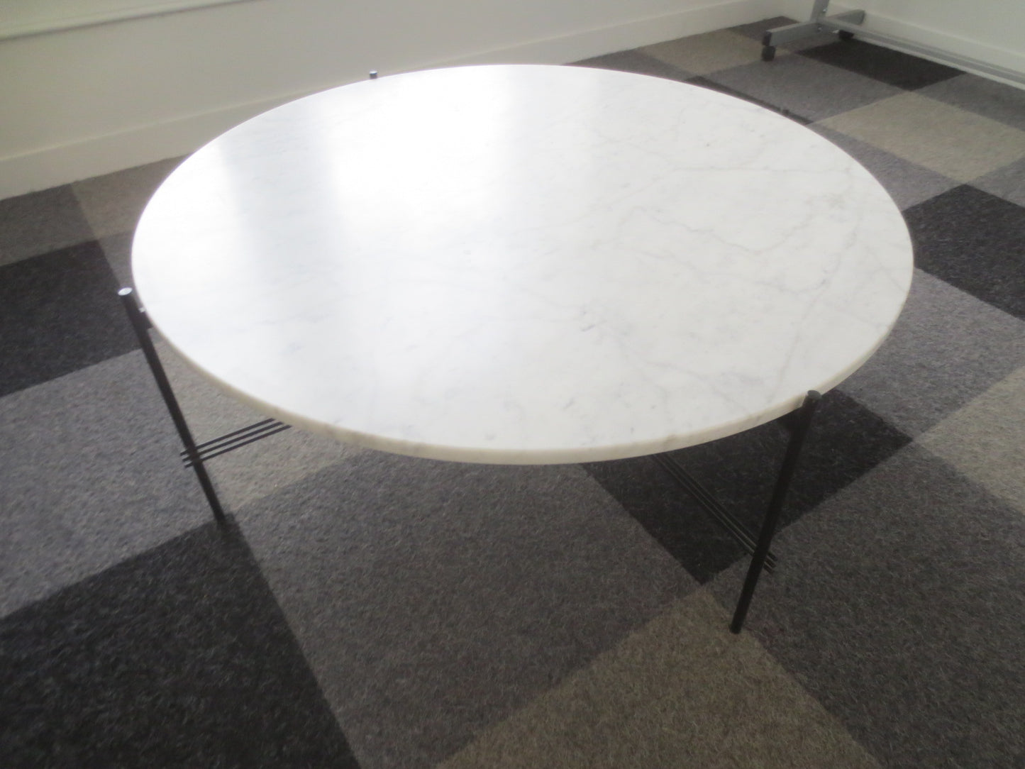 Gubi TS 41-in Round Coffee Table with White Marble Top