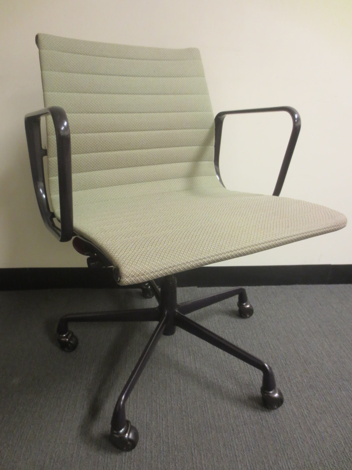 Herman Miller Eames Management Chair with Black Frame and Grey Fabric