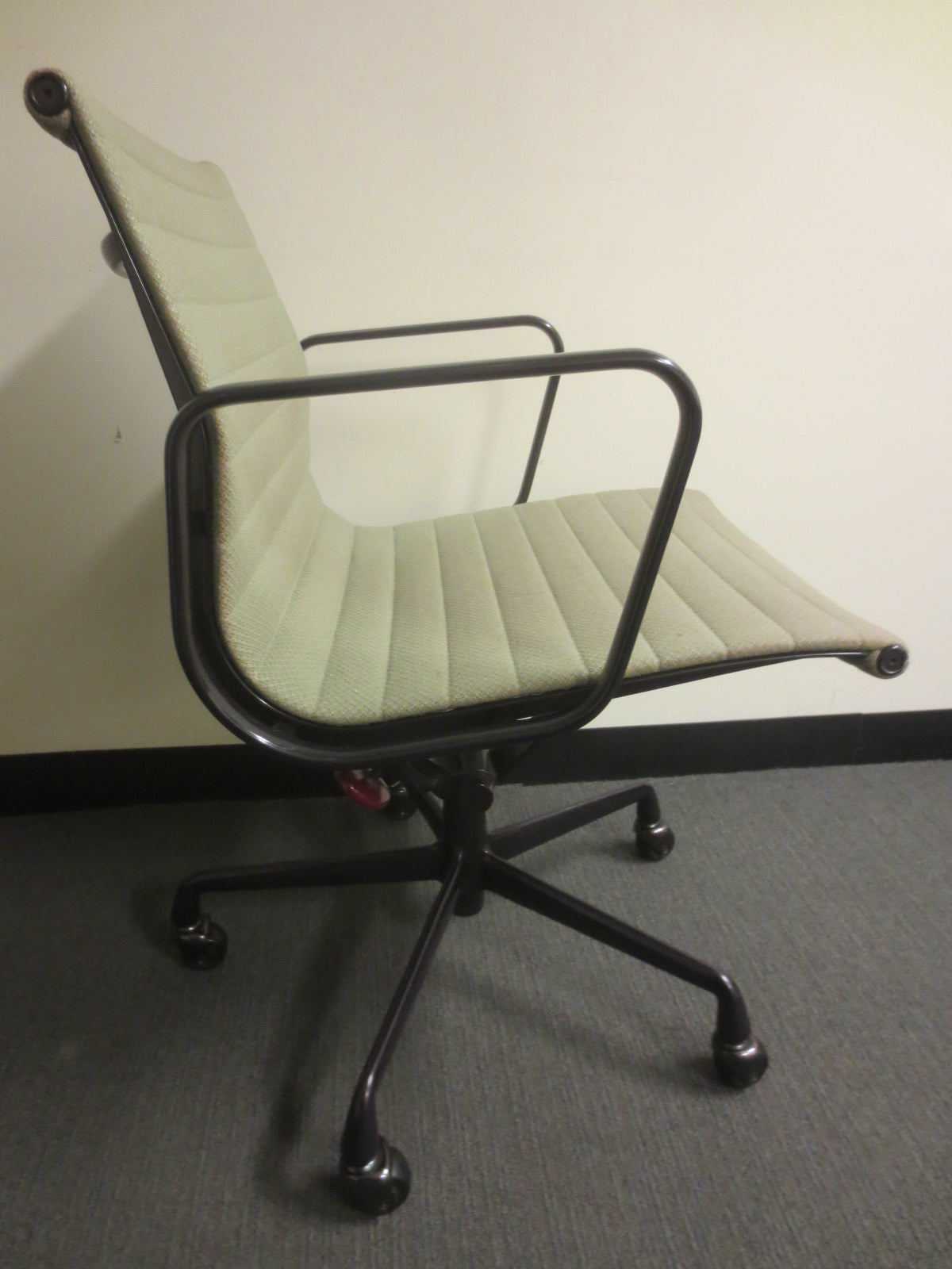 Herman Miller Eames Management Chair with Black Frame and Grey Fabric