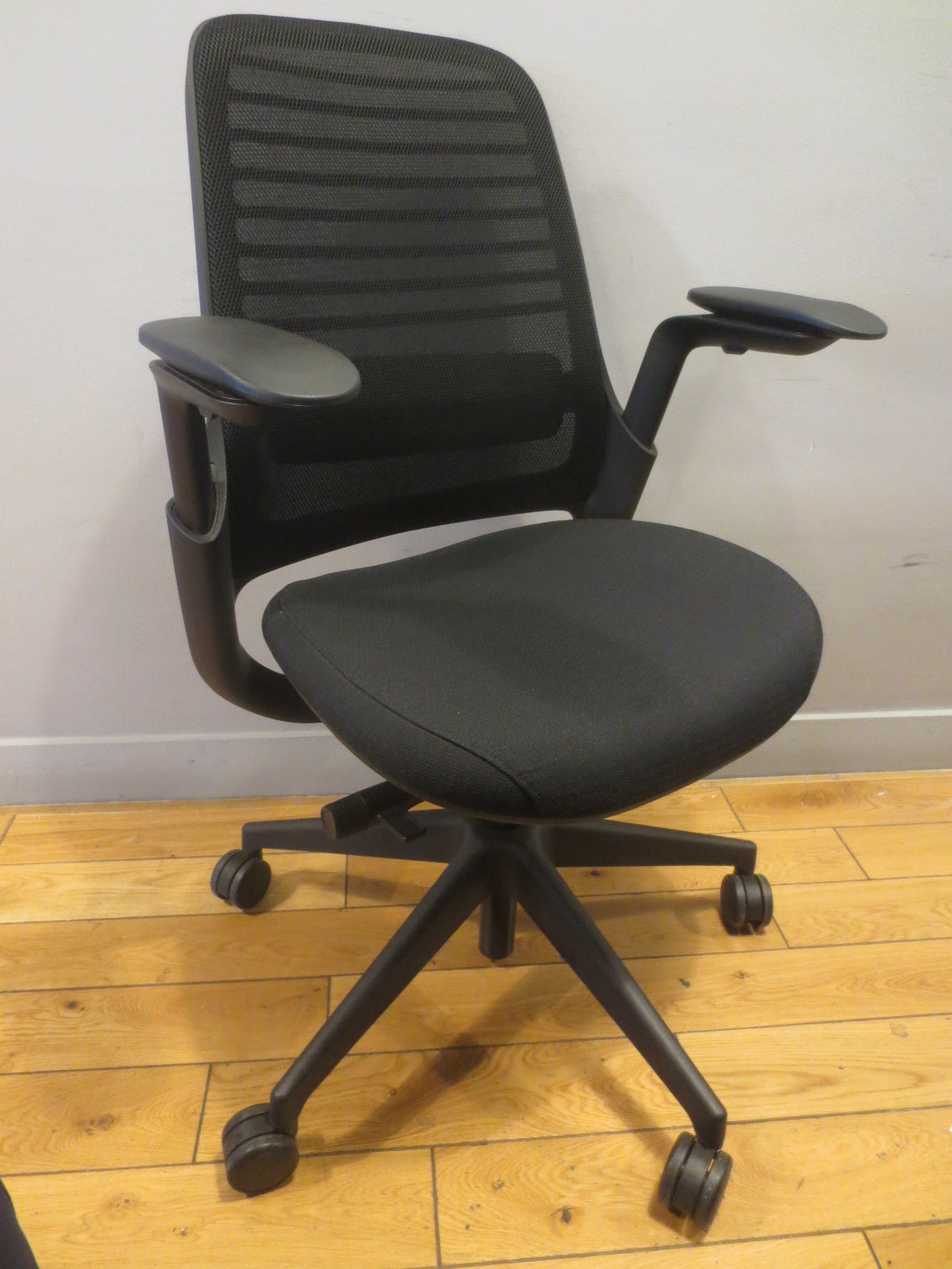 Steelcase Series 1 Chair in Black