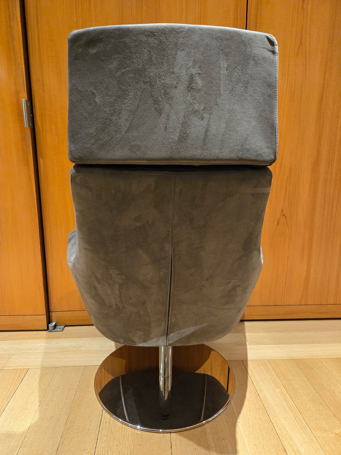 Swedese Happy Highback Swivel Lounge Chair