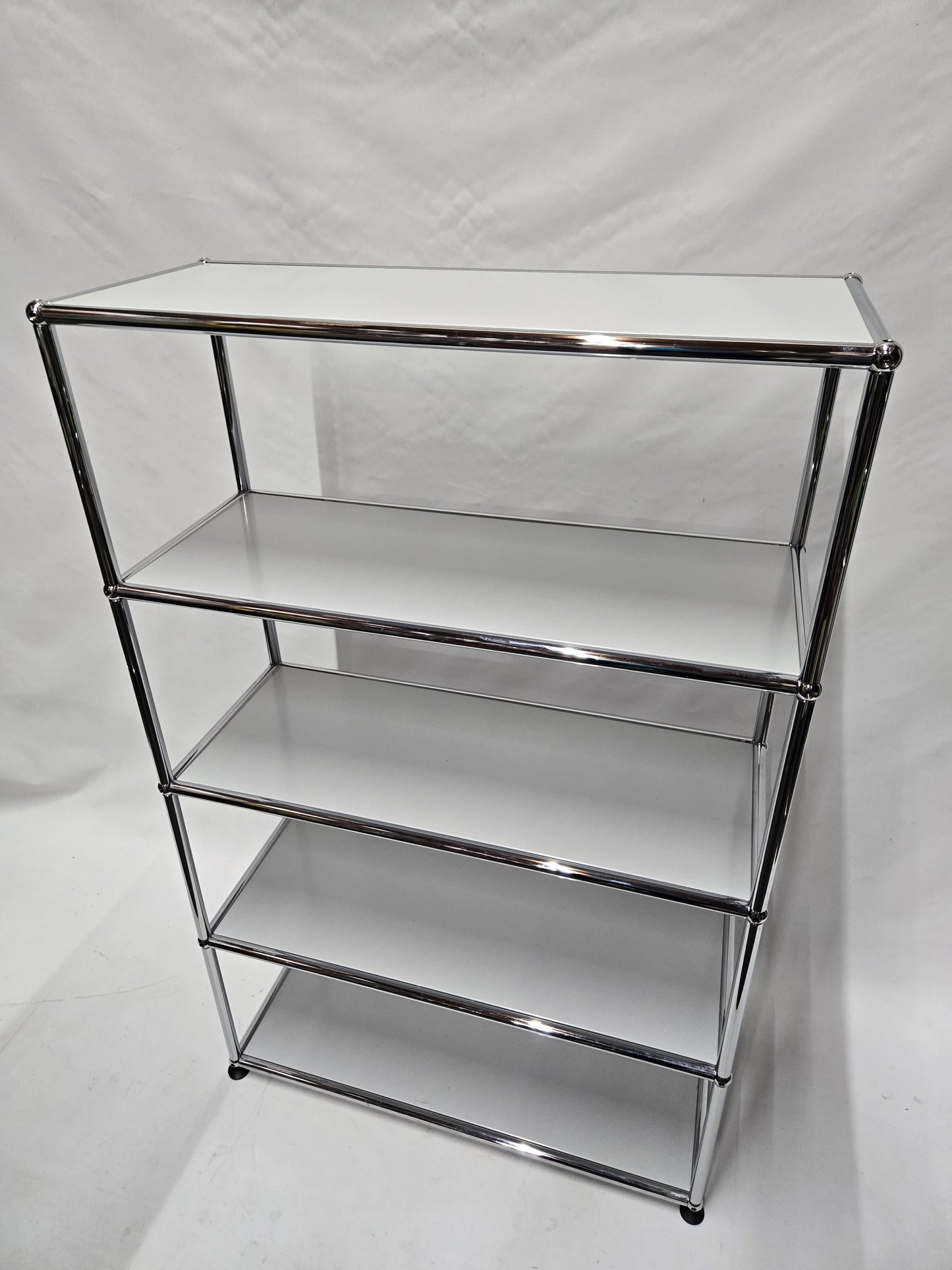 USM Haller 1x4 4-Shelf Bookcase in Light Grey