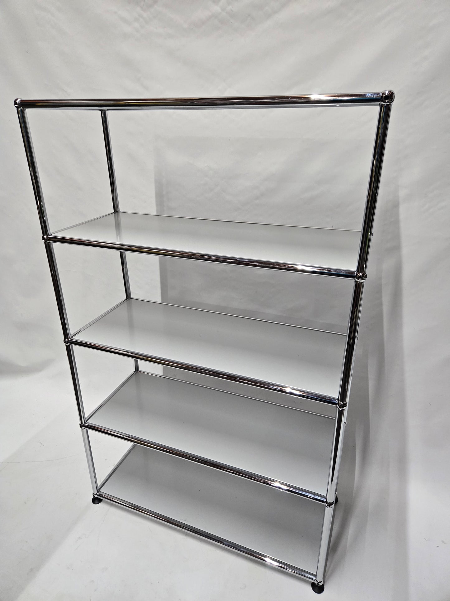 USM Haller 1x4 4-Shelf Bookcase in Light Grey
