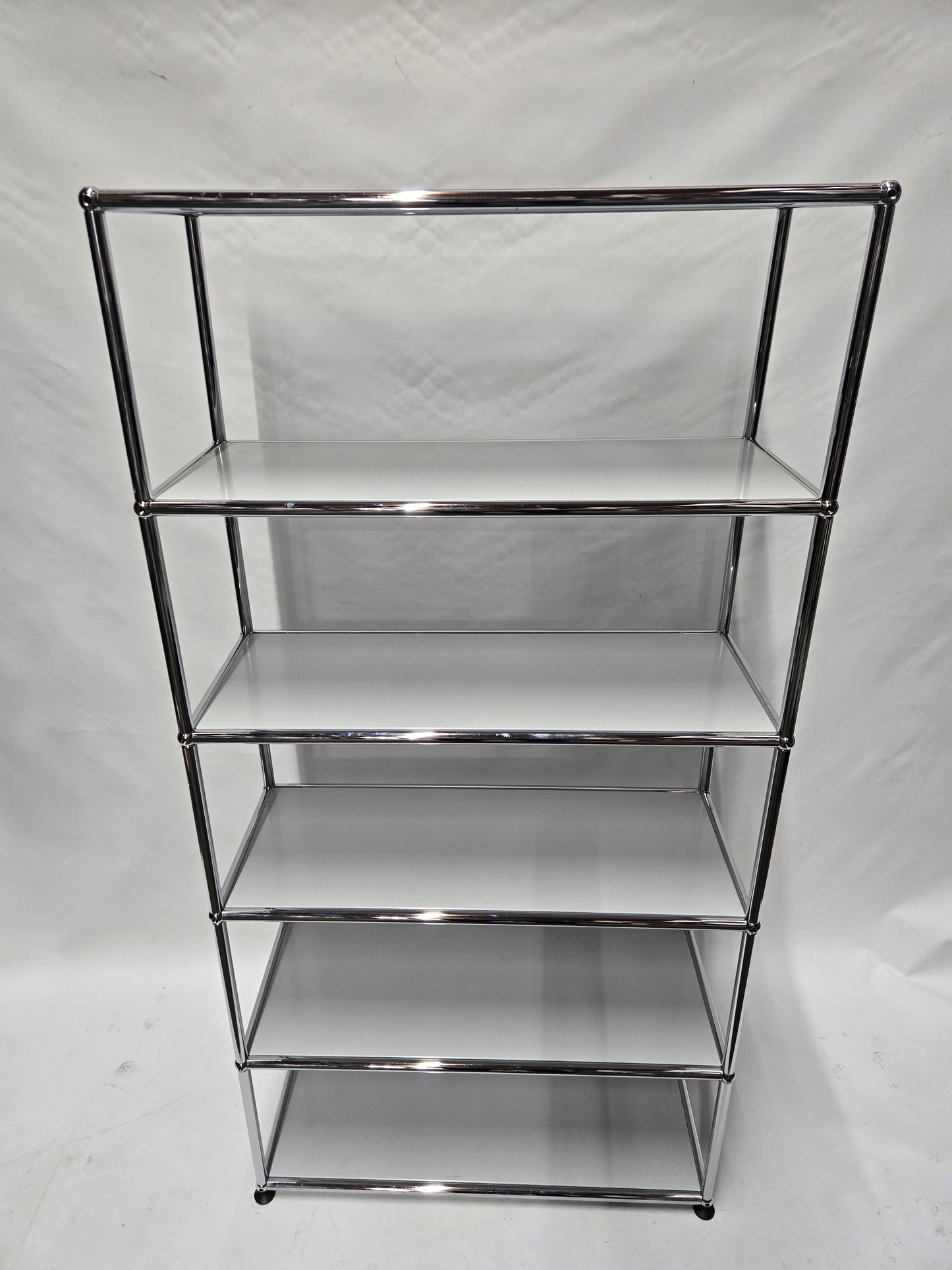 USM Haller 1x5 5-Shelf Bookcase in Light Grey