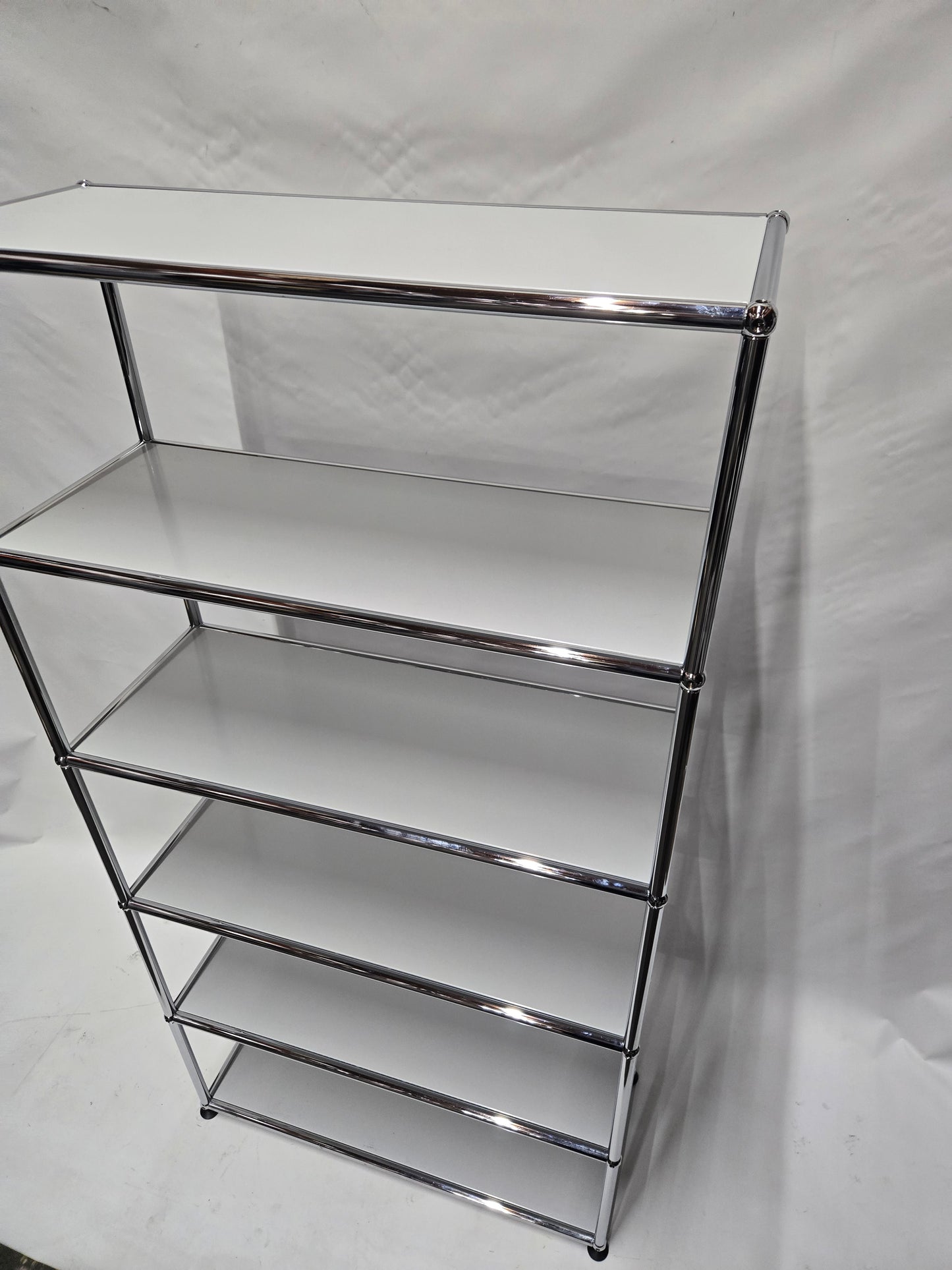 USM Haller 1x5 5-Shelf Bookcase in Light Grey