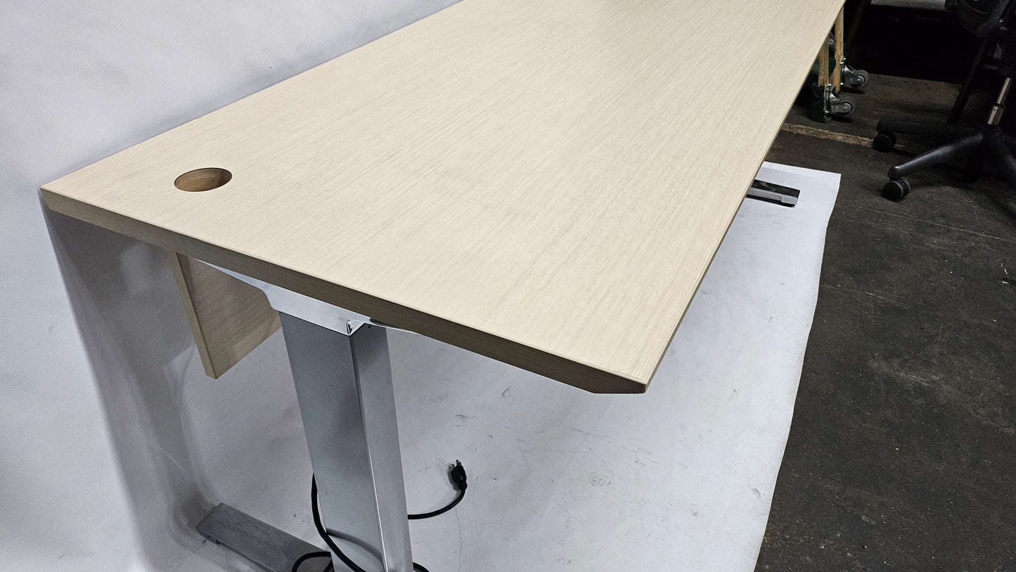 Herman Miller Renew 70x29-in Sit-To-Stand Desk