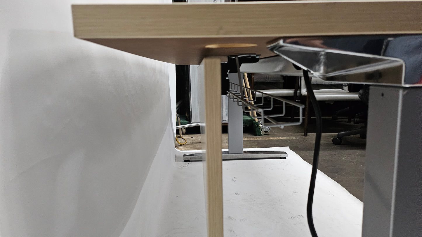 Herman Miller Renew 70x29-in Sit-To-Stand Desk