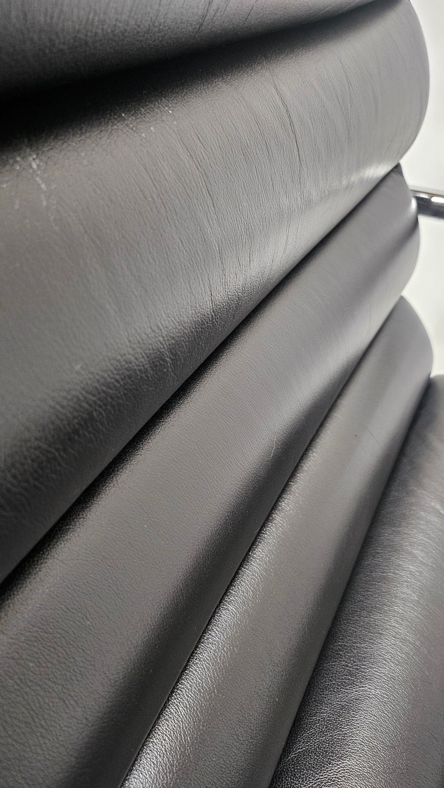 MR Style Lounge Armchair