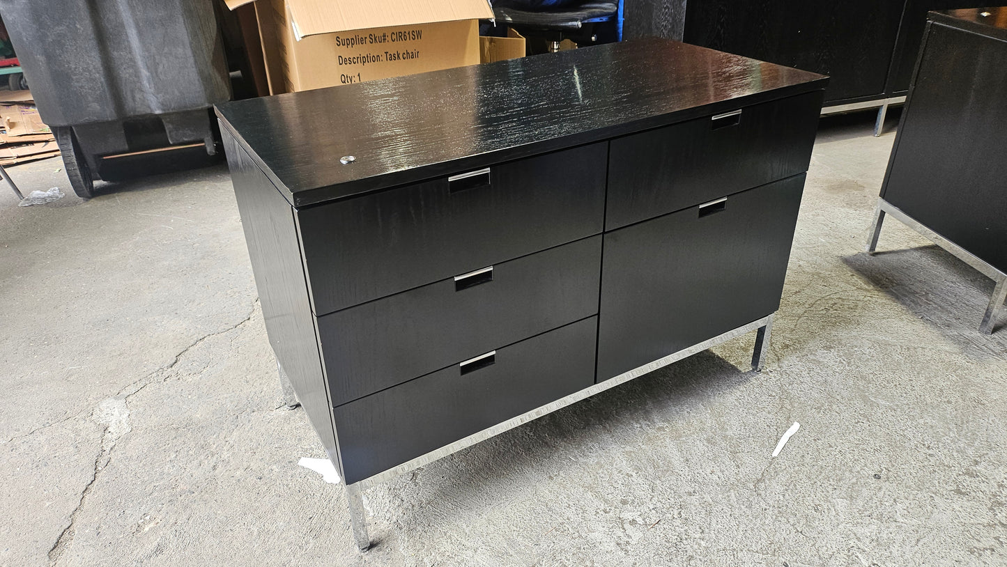 Florence Knoll 2-Position 5-Drawer Wood Credenza in Black