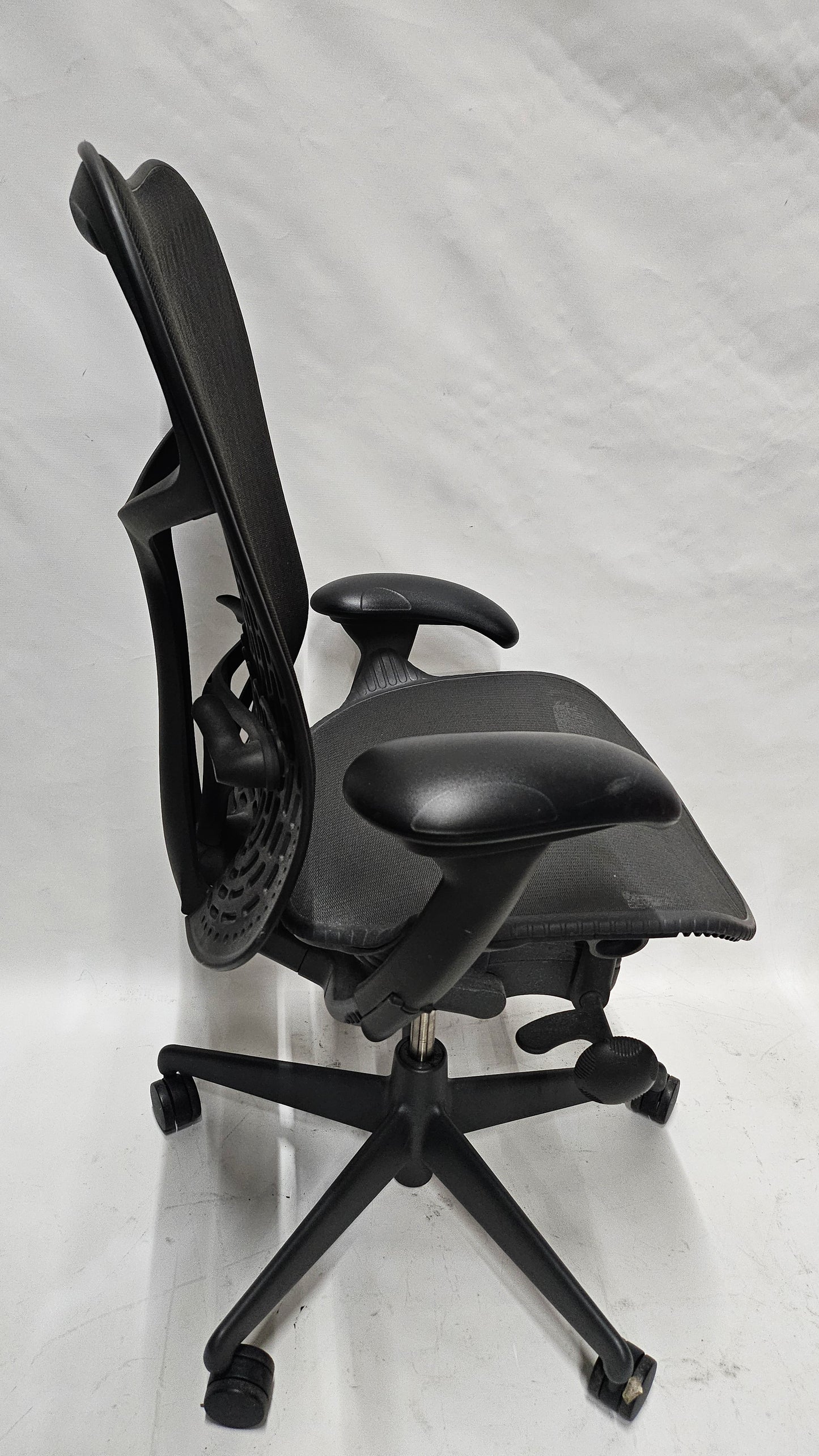 Herman Miller Mirra 2 Task Chair in Black