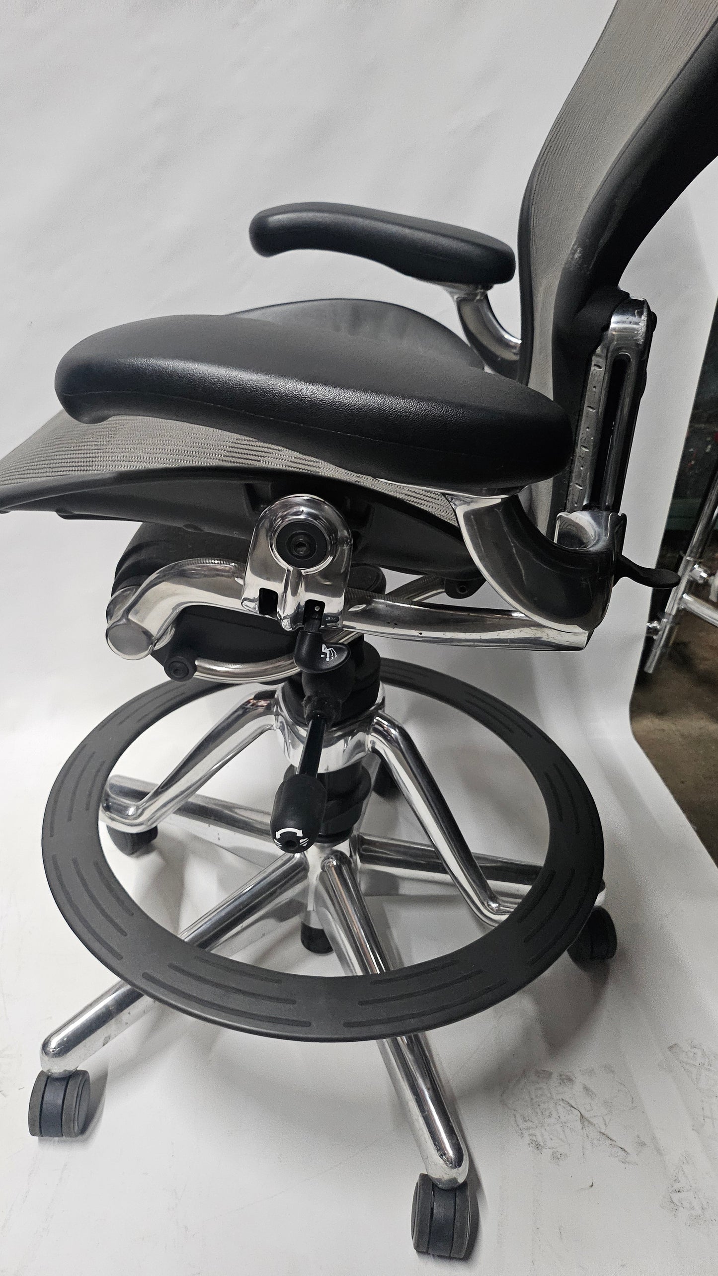 Herman Miller Classic Aeron Drafting Stool with Polished Aluminum Frame and Base, Size B
