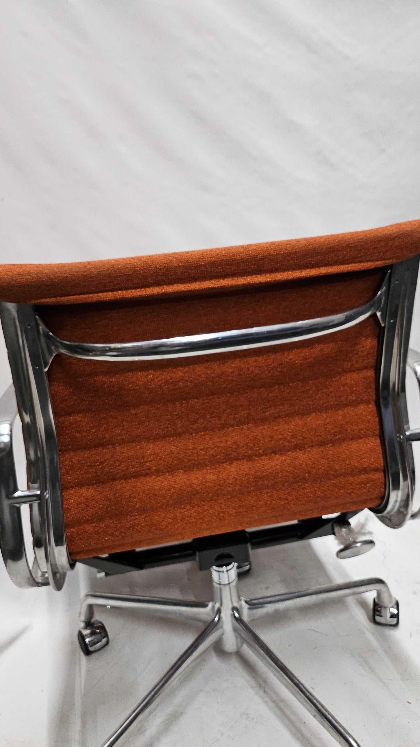 Herman Miller Eames Aluminum Group Management Chair in Orange Fabric, EA335