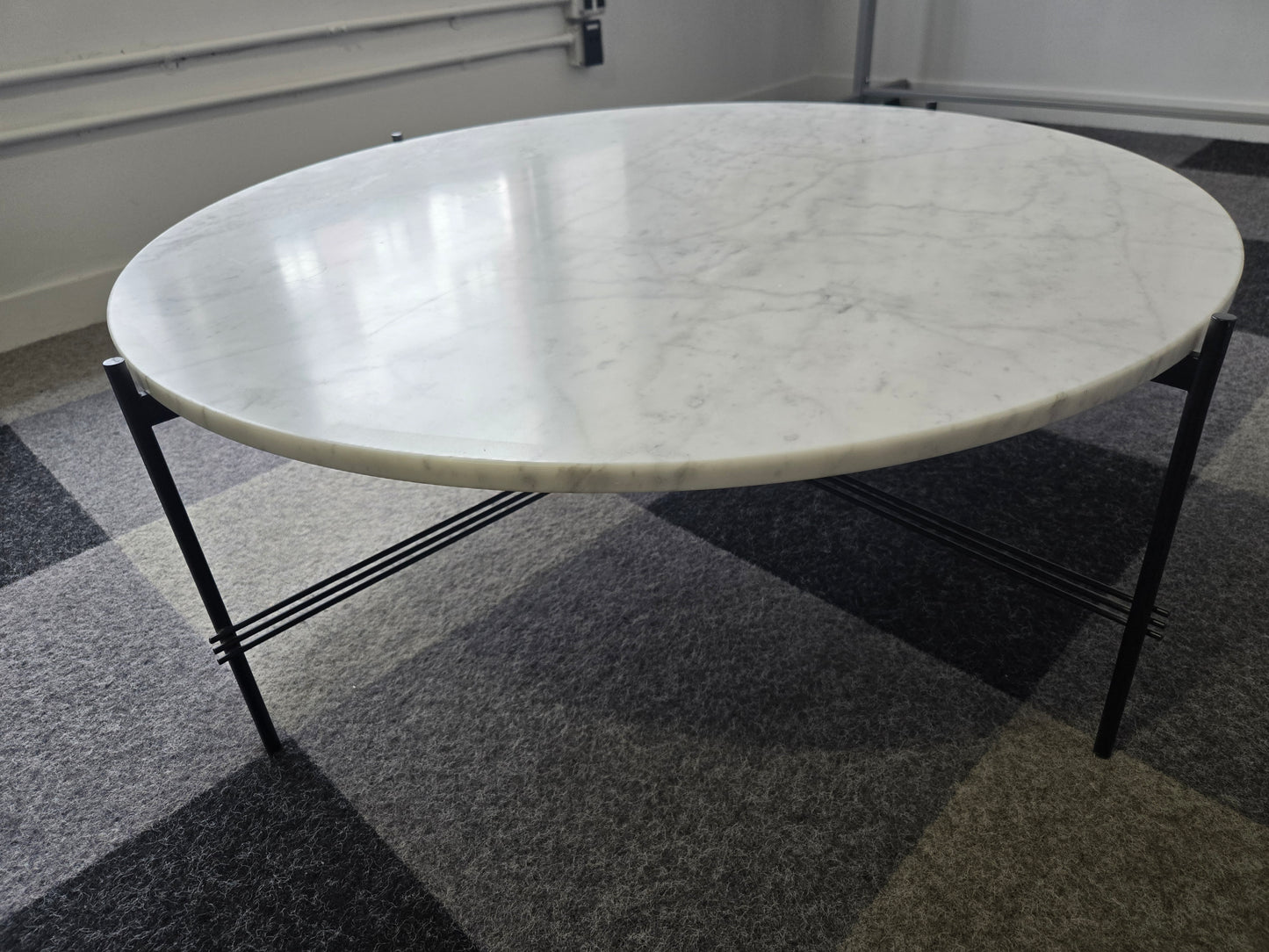 Gubi TS 41-in Round Coffee Table with White Marble Top