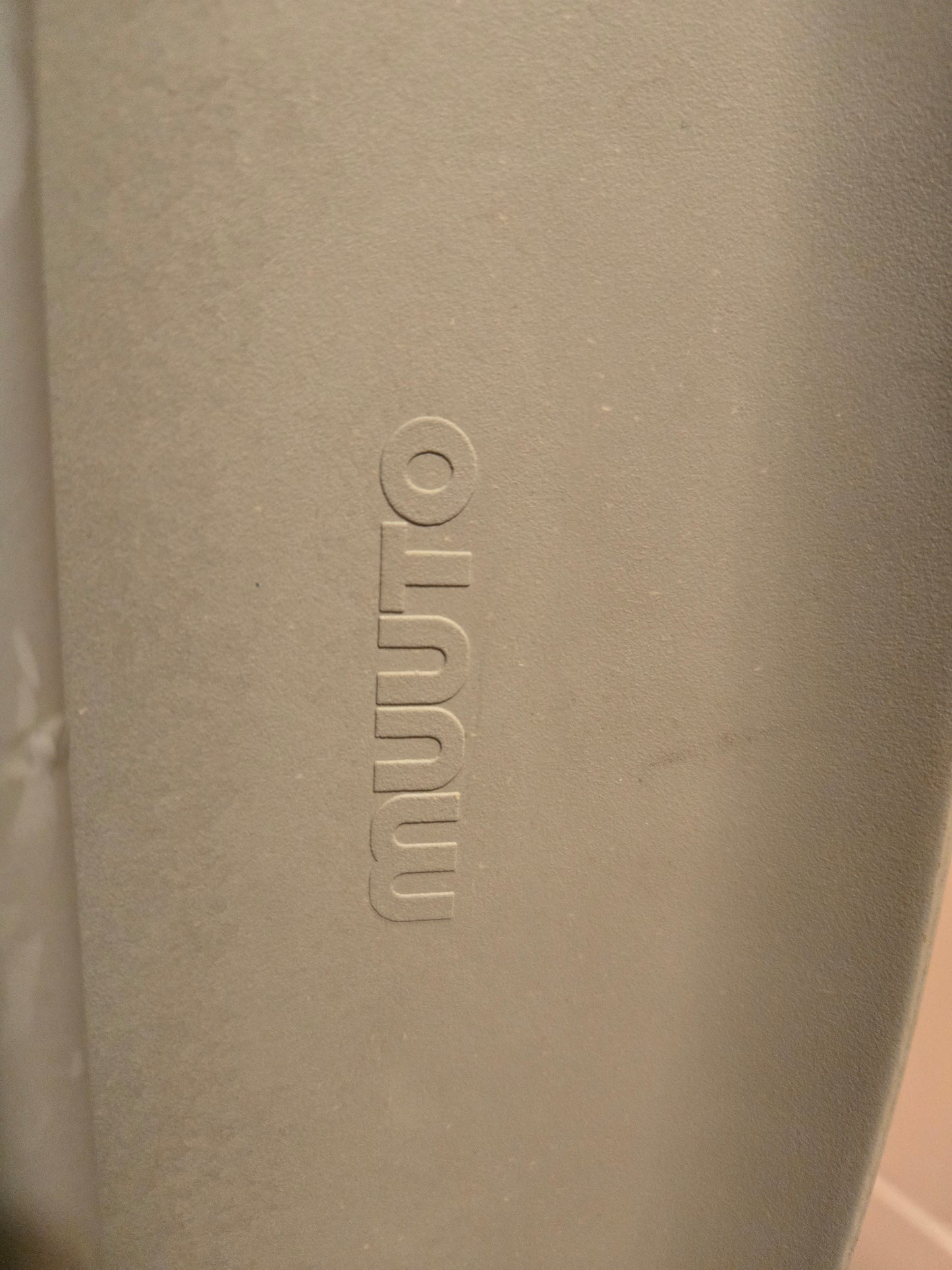 Muuto Fiber Side Chair with Sled Base in Putty