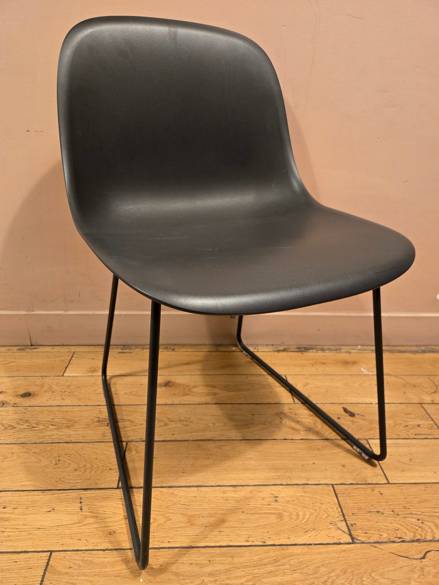 Muuto Fiber Side Chair with Sled Base in Dark Grey
