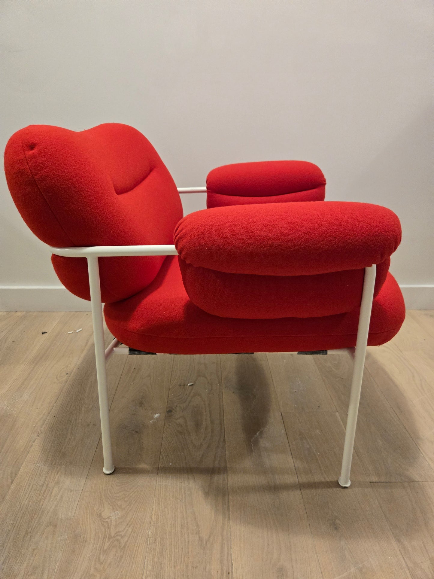Fogia Bollo Armchair in Red Fabric