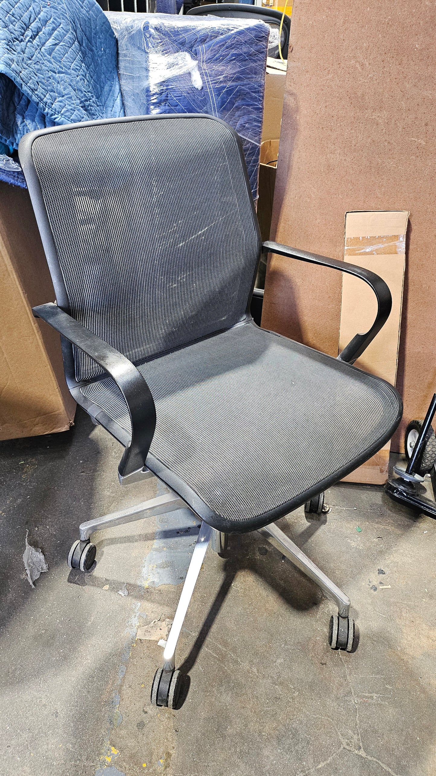 Keilhauer Filo Conference Chair