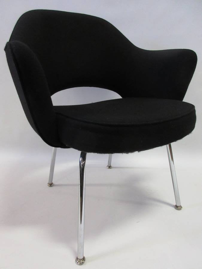 Knoll Saarinen Executive Armchair in Black Fabric