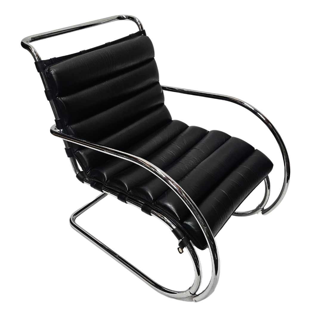 MR Style Lounge Armchair