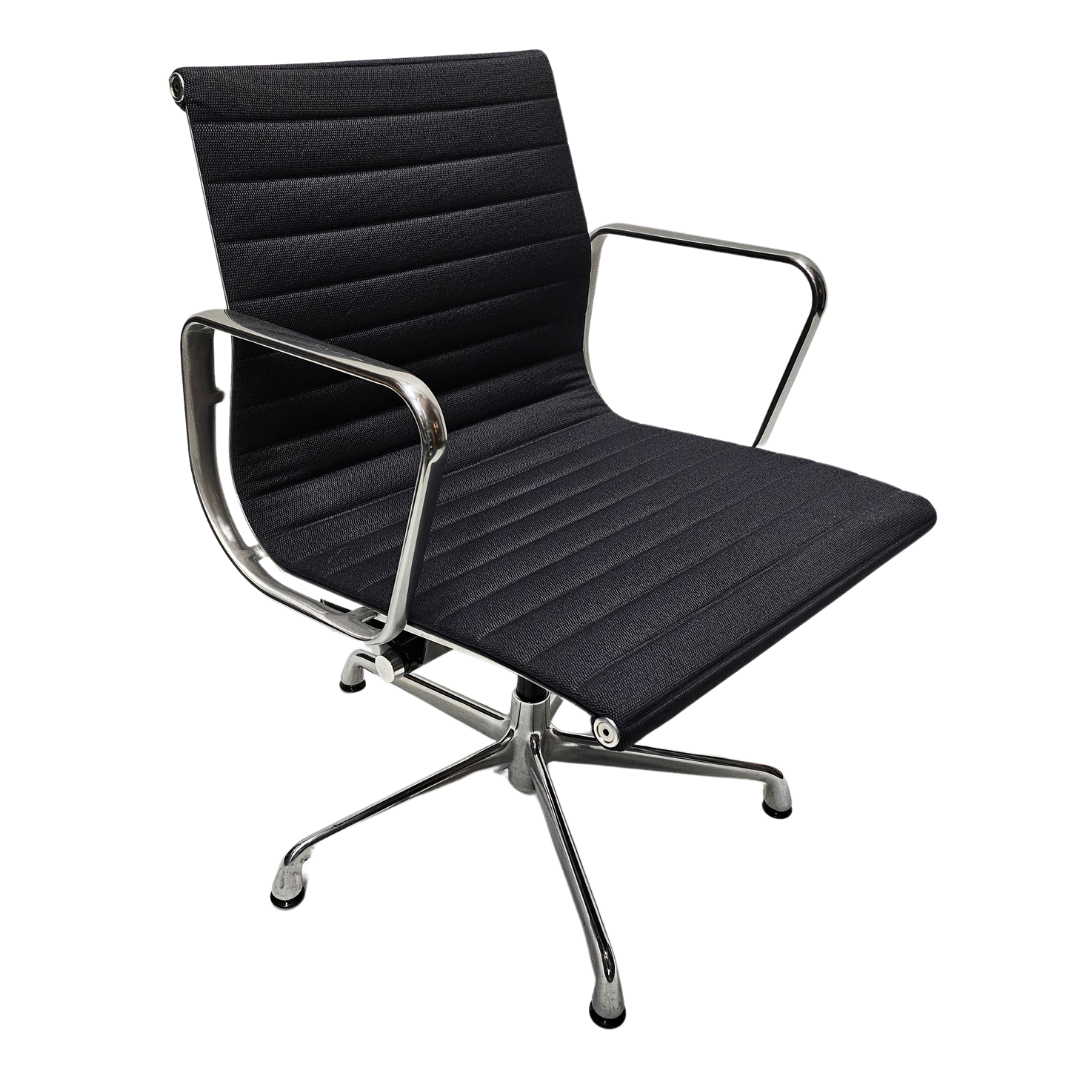 Herman Miller Eames Aluminum Group Management Swivel Side Chair in Dark Blue Fabric