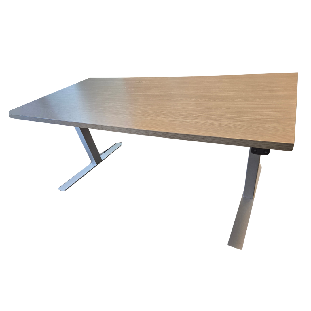 Knoll 5-ft (60x30-in) Electric Height Adjustable Standing Desk in Walnut