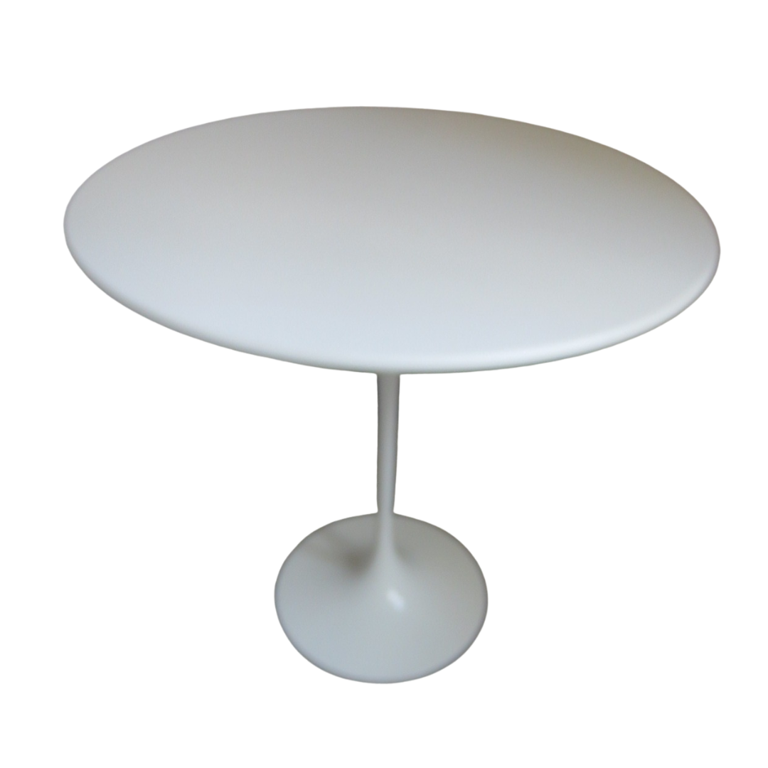 Knoll Saarinen Tulip 20-in Round Side Table in White Laminate