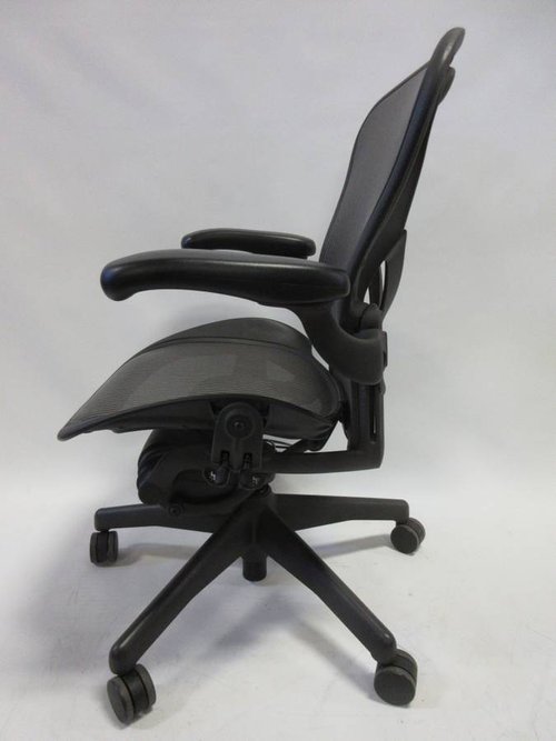 Herman Miller Aeron Chair with Posturefit, Size B - Bygone Icons