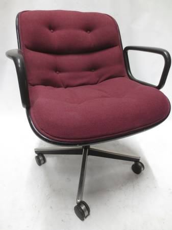 Knoll Pollock Executive Chair in Red Fabric