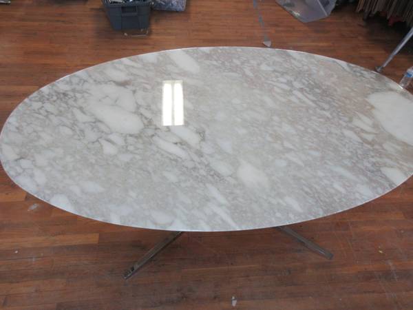 Florence Knoll Oval Table in Marble - Bygone Icons