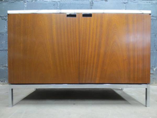 Florence Knoll 2-Door Credenza with Marble Top - Bygone Icons