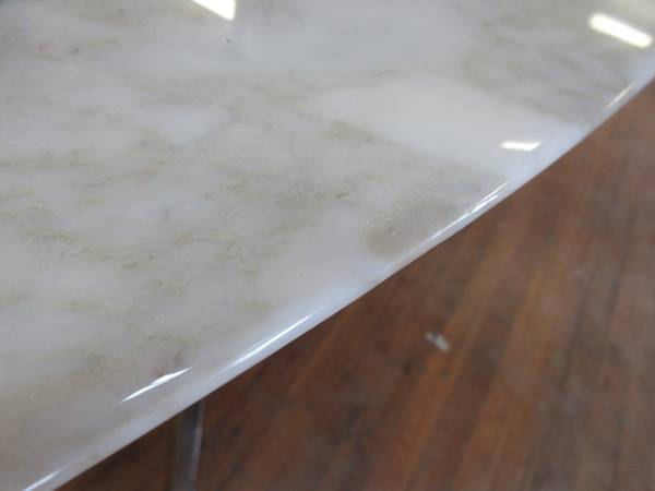 Florence Knoll Oval Table in Marble - Bygone Icons