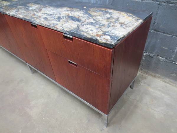 Florence Knoll 2-Door 5-Drawer Credenza with Marble Top - Bygone Icons