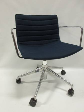 Gordon International Catifa Chair - Bygone Icons