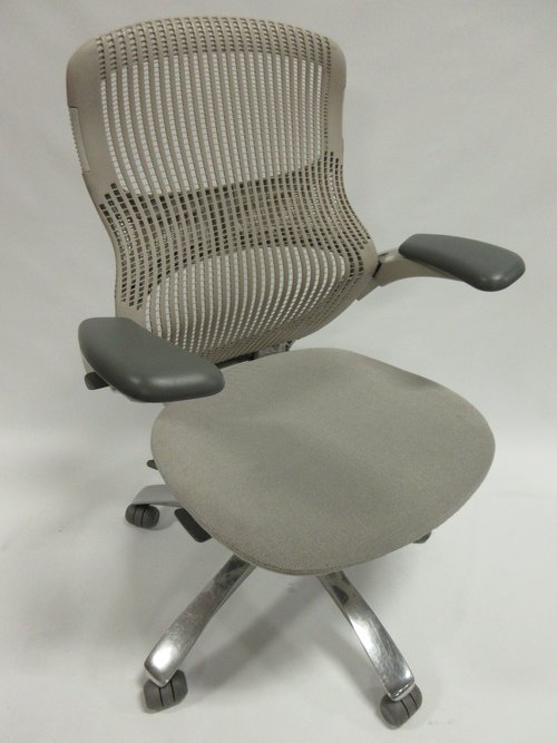 Knoll Generation Chair in Light Grey - Bygone Icons