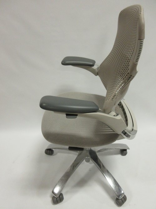 Knoll Generation Chair in Light Grey - Bygone Icons