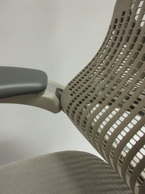 Knoll Generation Chair in Light Grey - Bygone Icons