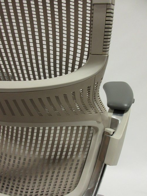 Knoll Generation Chair in Light Grey - Bygone Icons