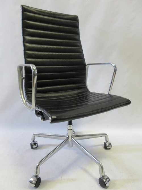 Herman Miller Eames Aluminum Group Executive Chair in Black Leather - Bygone Icons