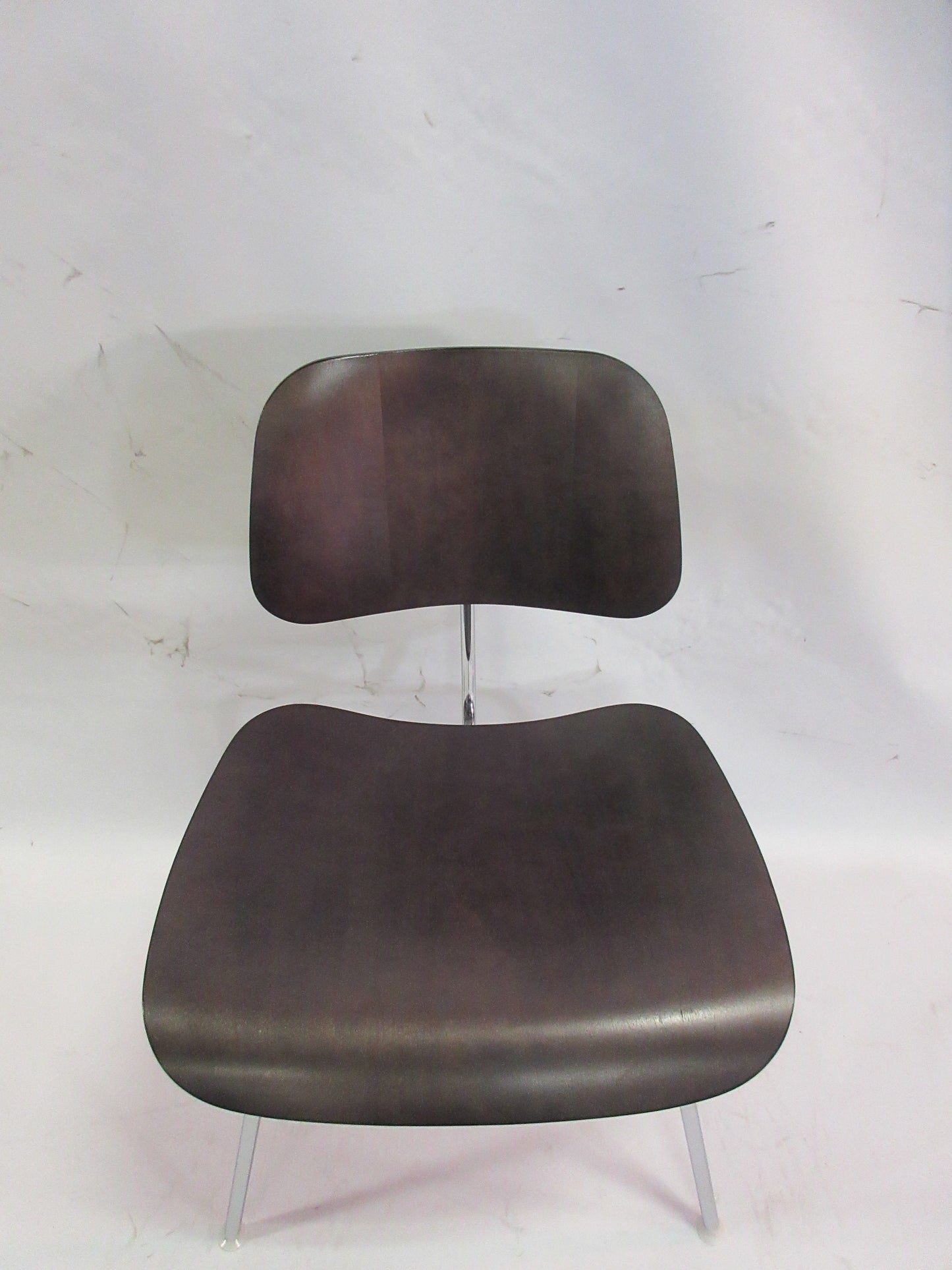 Eames Molded Plywood Dining Chair in Dark Brown (Original)