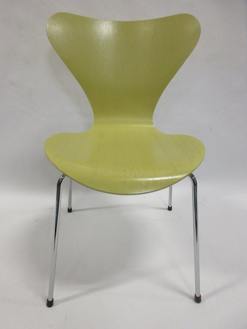 Fritz Hansen Series 7 Chair in Lime Green (Original) - Bygone Icons