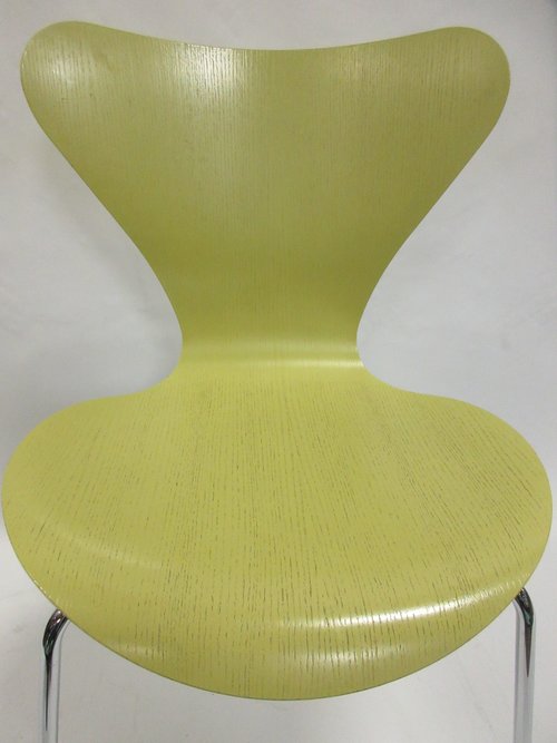 Fritz Hansen Series 7 Chair in Lime Green (Original) - Bygone Icons