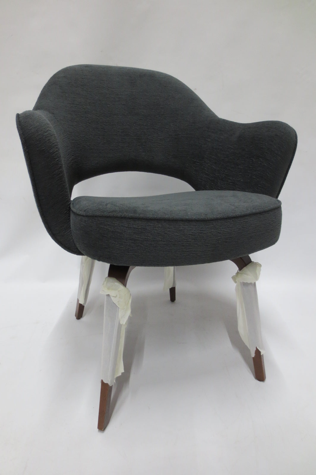 Knoll Saarinen Executive Side Chair in Grey with Wood Legs (New)