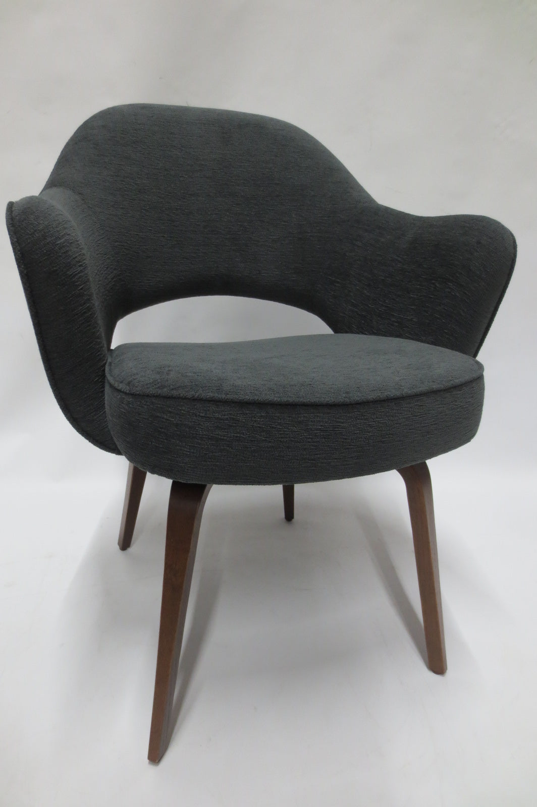 Knoll Saarinen Executive Side Chair in Grey with Wood Legs (New)