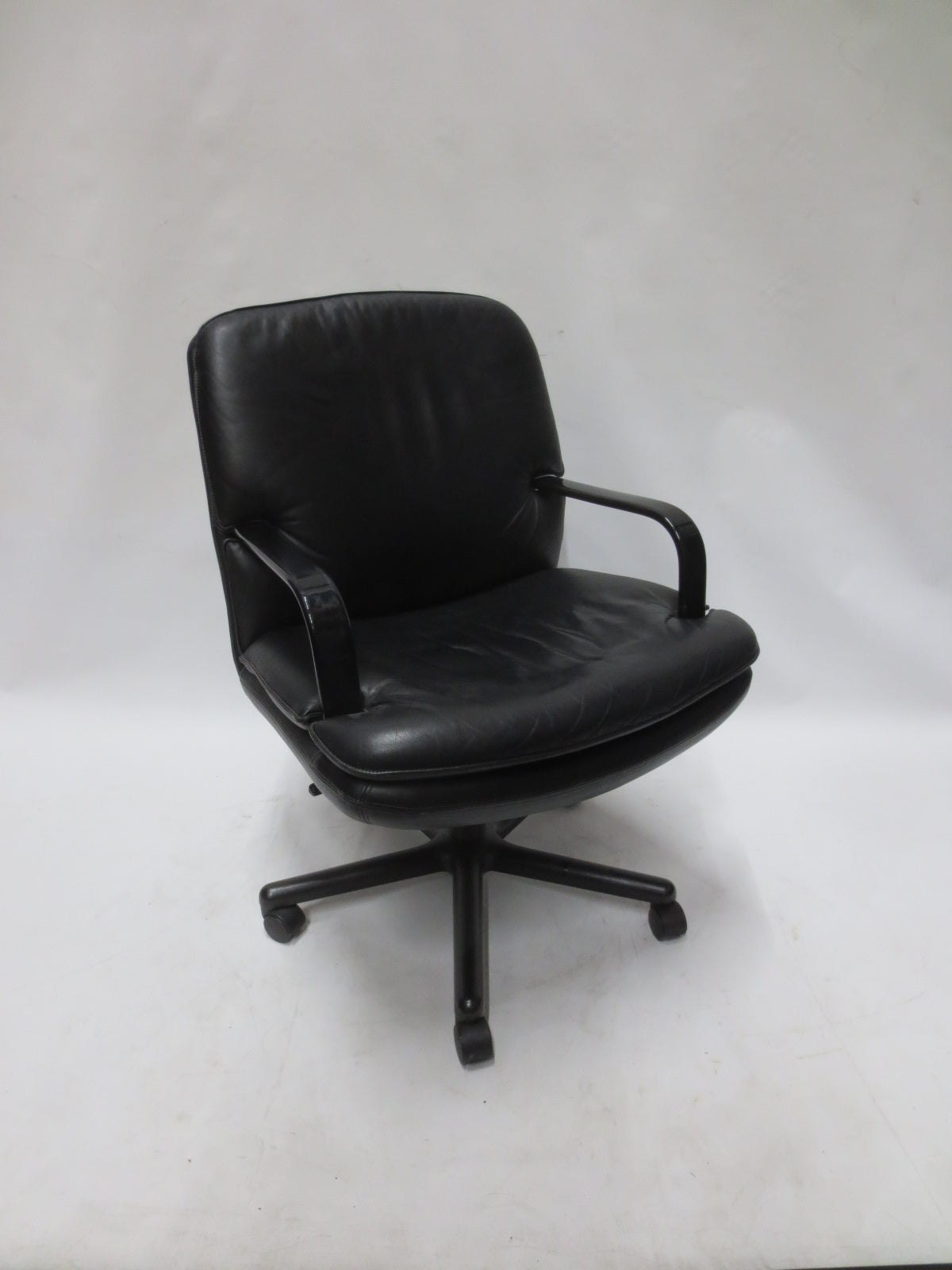 Fraser Contract Mid-Century Executive Chair in Black Leather