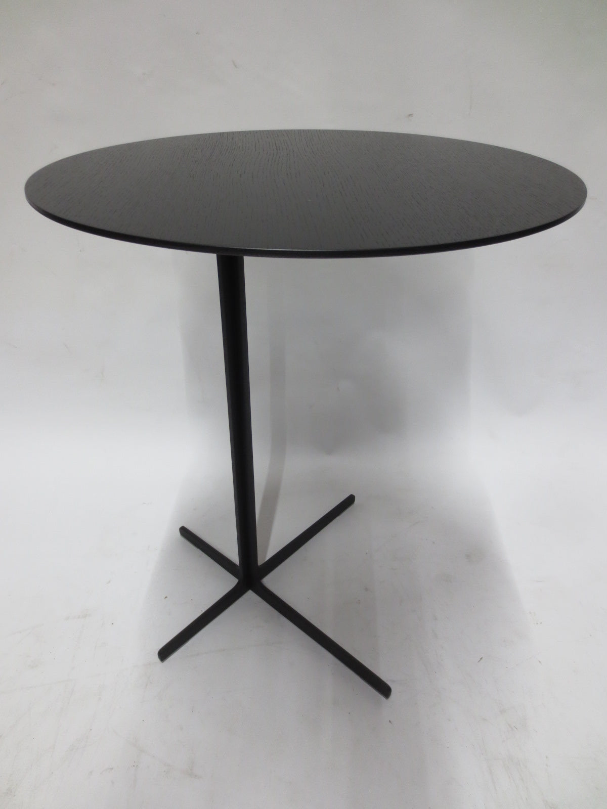 Davis Furniture Poise Side Table in Black